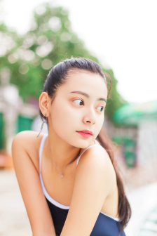 四个贵妇特殊的精油按摩